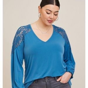 Torrid size 6 (30) women’s blouse